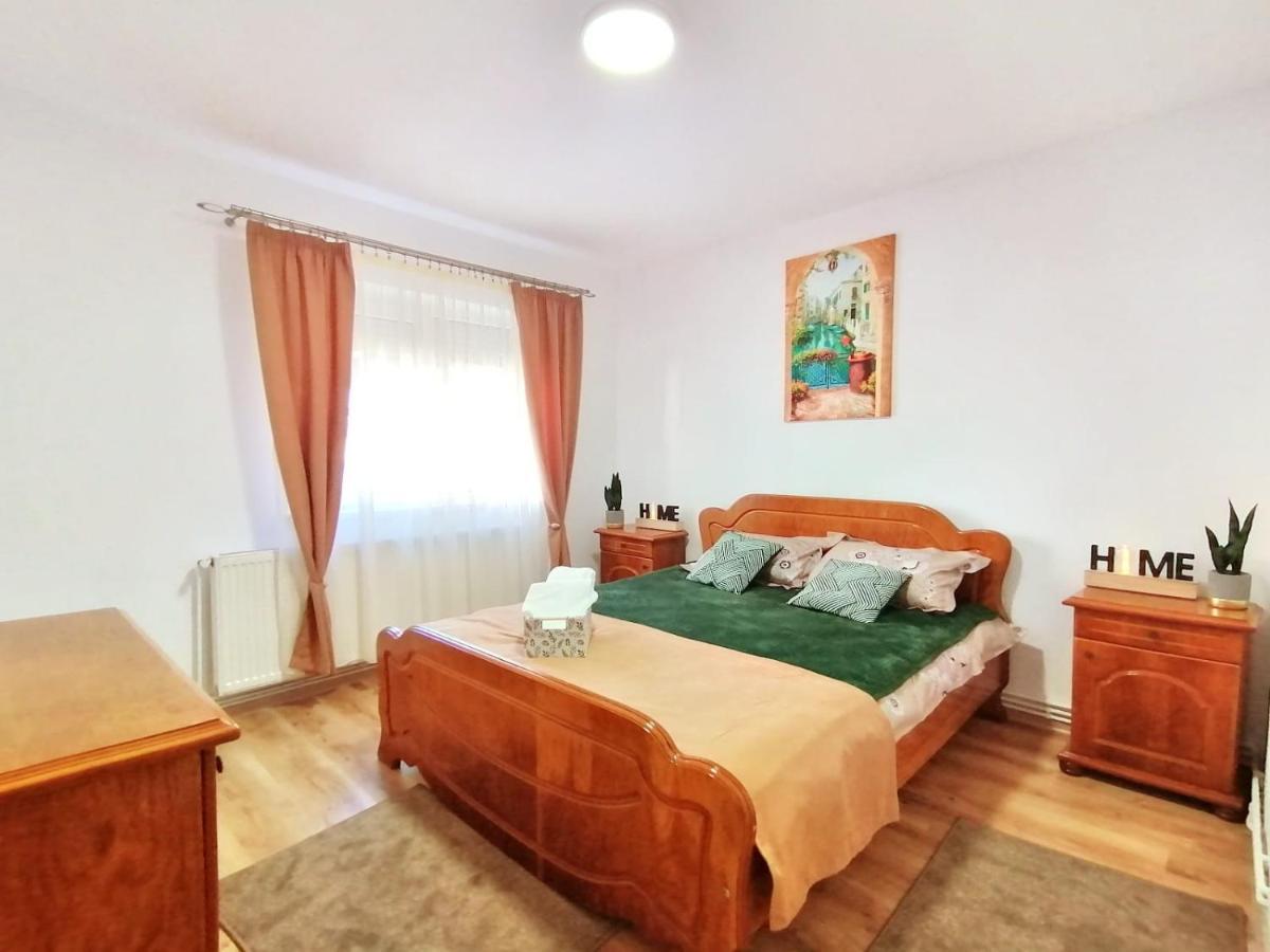 Apartament Cetate Алба Юлия Екстериор снимка